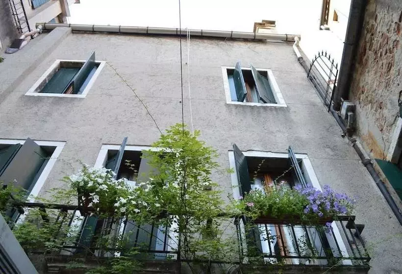 호텔 Locanda Salieri