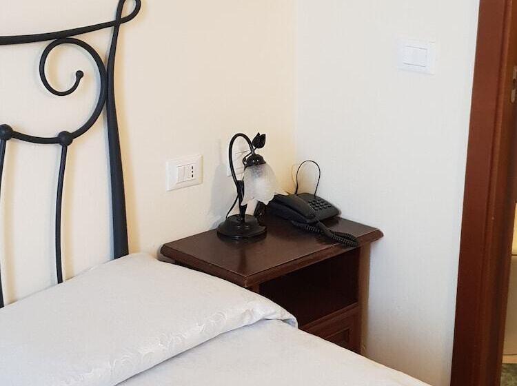 فندق Locanda Salieri