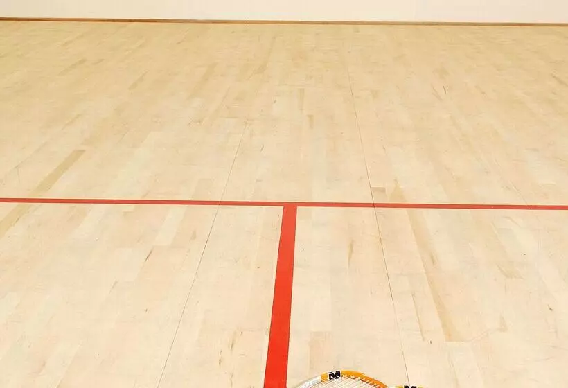 Oaks Liwa Heights Hotel Suites