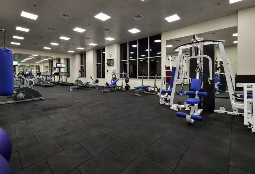 Oaks Liwa Heights Hotel Suites