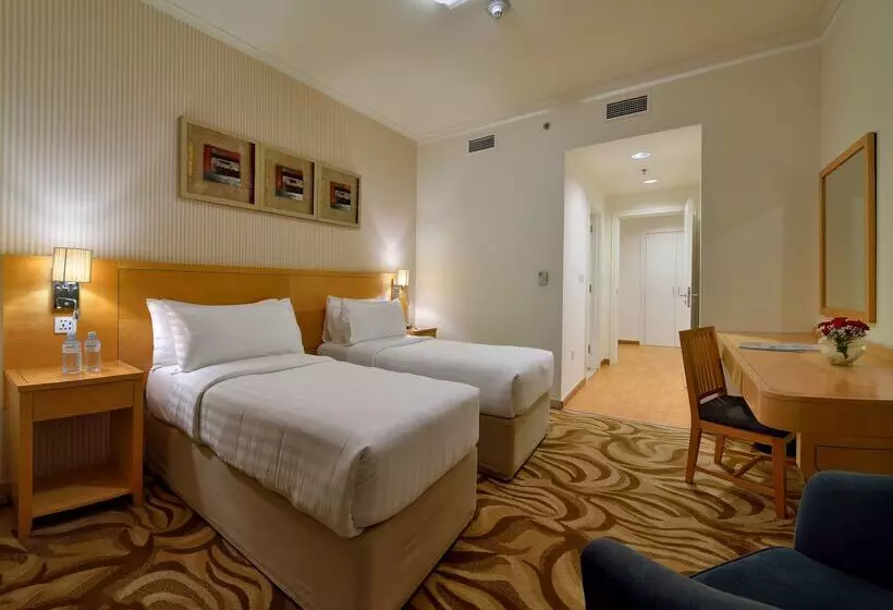 Oaks Liwa Heights Hotel Suites