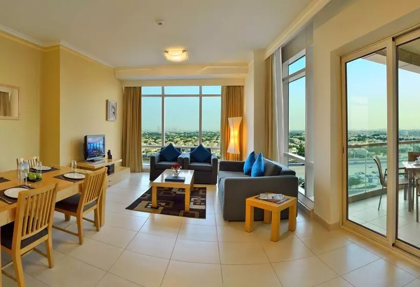 Oaks Liwa Heights Hotel Suites