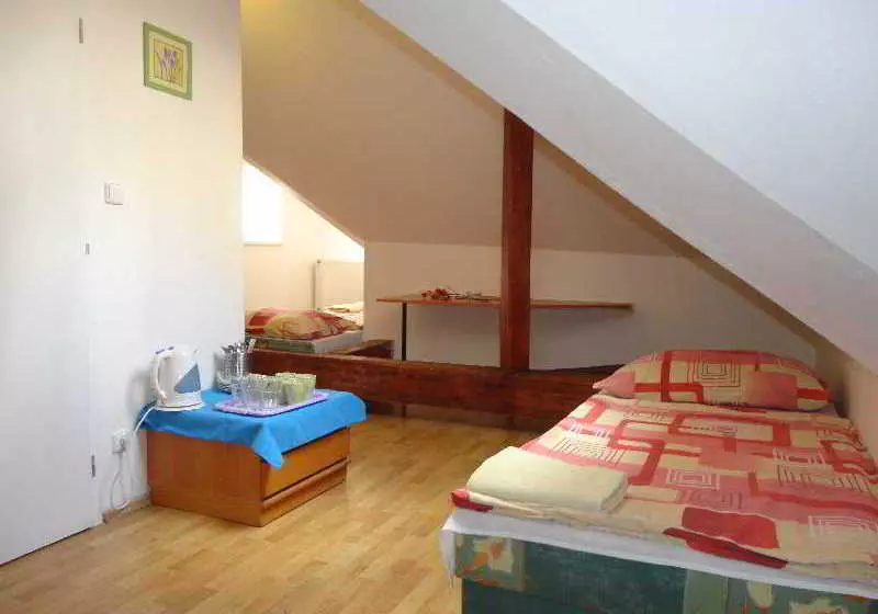 Hotelli Pension Tara