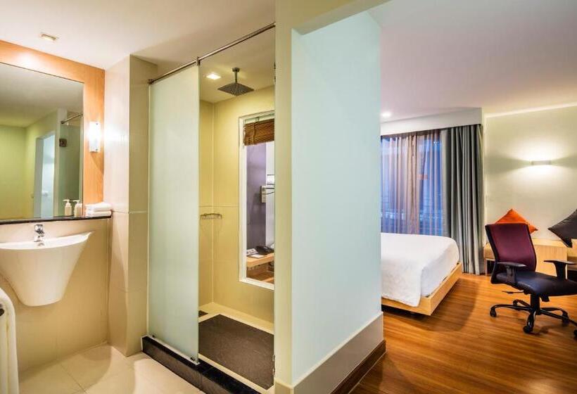 هتل Solo, Sukhumvit 2, Bangkok Sha Extra Plus