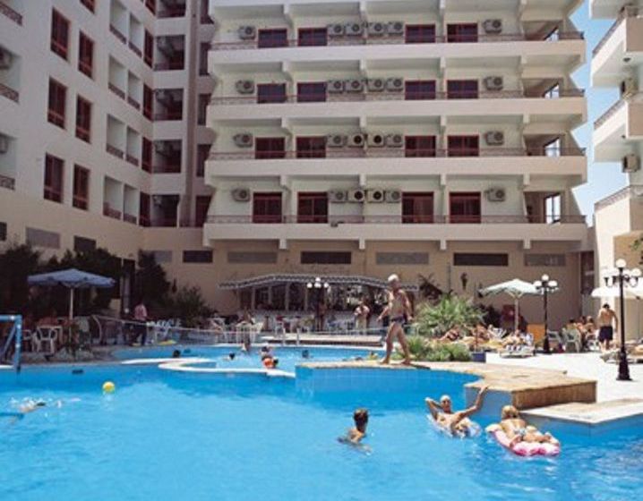 בית מלון כפרי Empire  Aqua Park