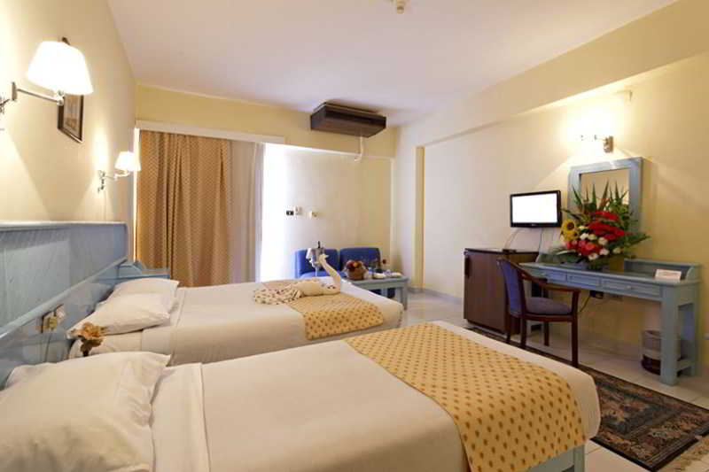 בית מלון כפרי Empire  Aqua Park