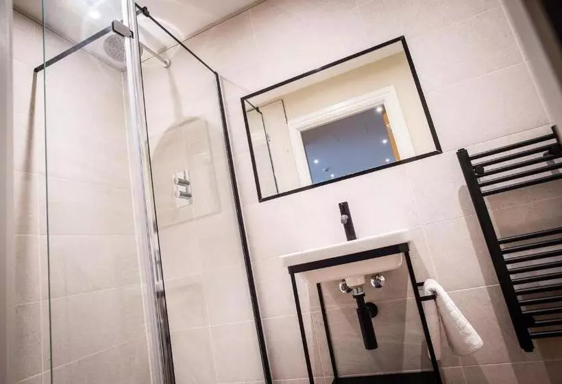 Hotelli The Gresham Apart