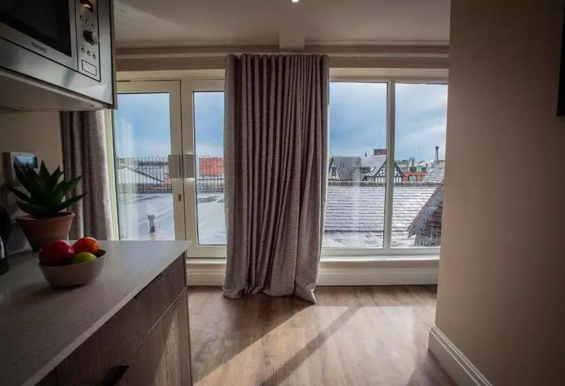 Hotelli The Gresham Apart