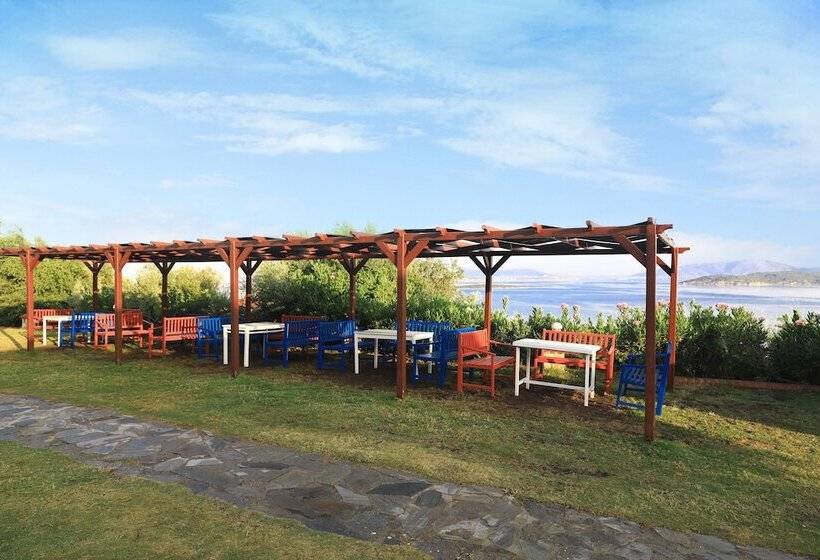 Akay Garden Family Club