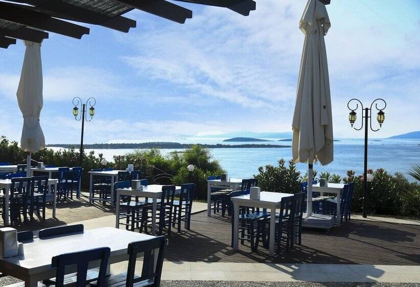 Akay Garden Family Club