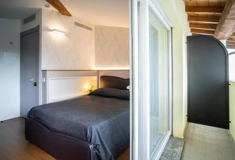 住宿加早餐  Villino Milano