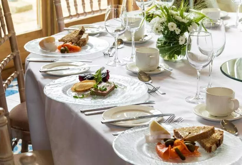 Bowood Hotel, Spa, And Golf Resort