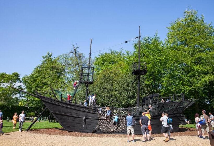 Bowood Hotel, Spa, And Golf Resort