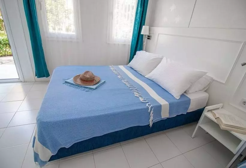 ホテル Blue & White