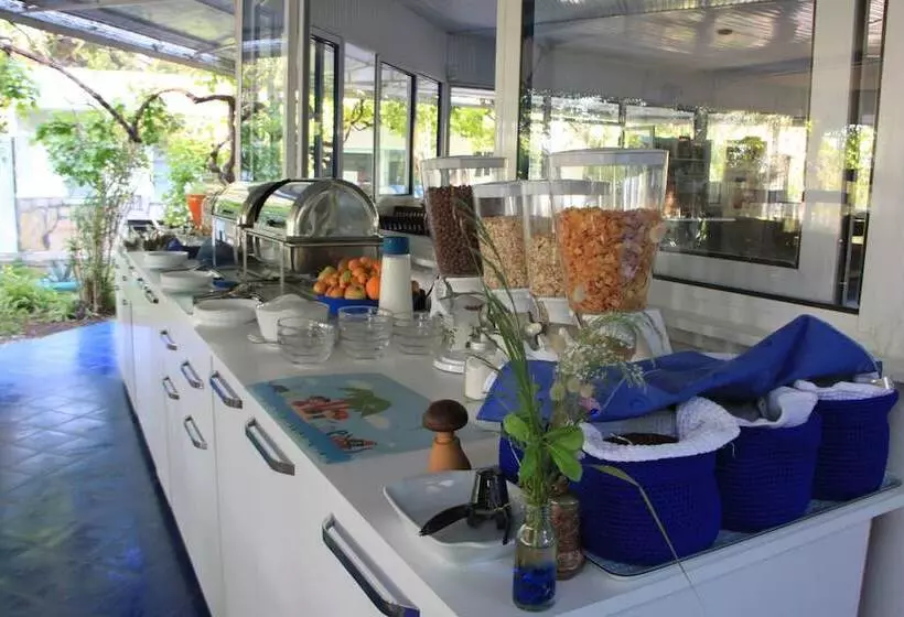 ホテル Blue & White