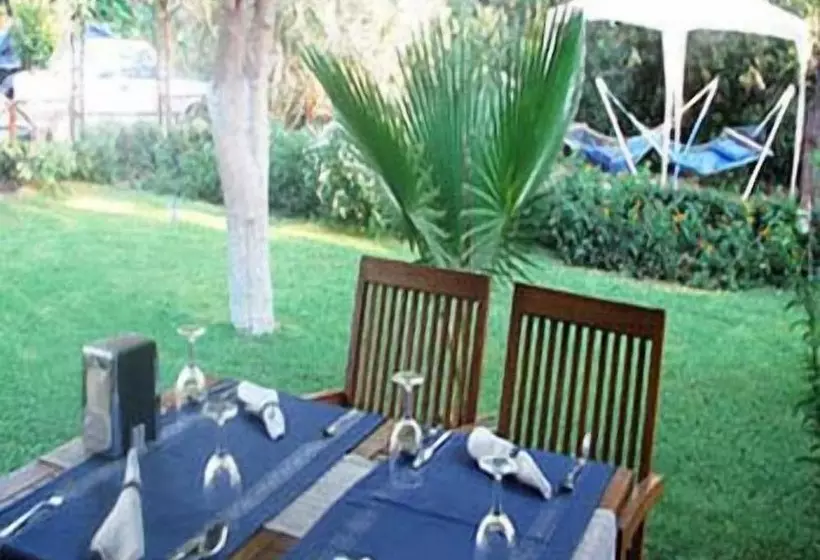 ホテル Blue & White