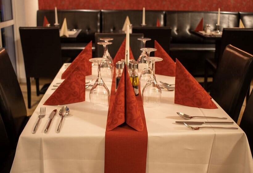 Check Inn Hotel Merseburg