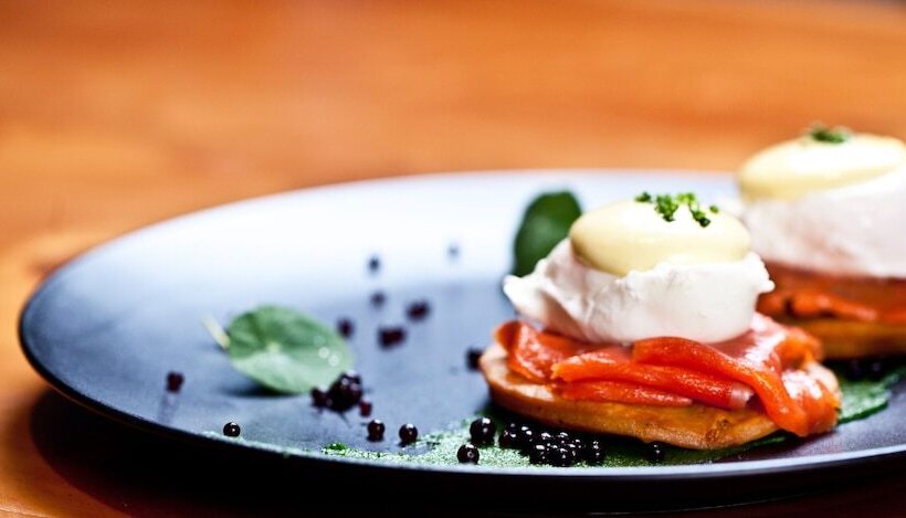 Coast Coal Harbour Vancouver Hotel By Apa