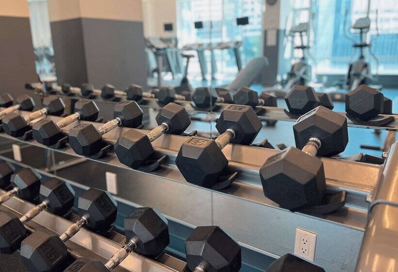 Coast Coal Harbour Vancouver Hotel By Apa