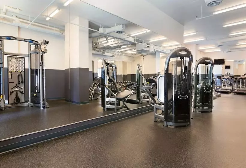 Coast Coal Harbour Vancouver Hotel By Apa