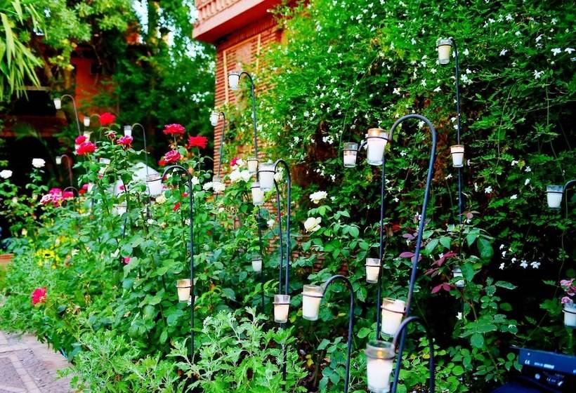 Hotel Domaine De La Roseraie Resort