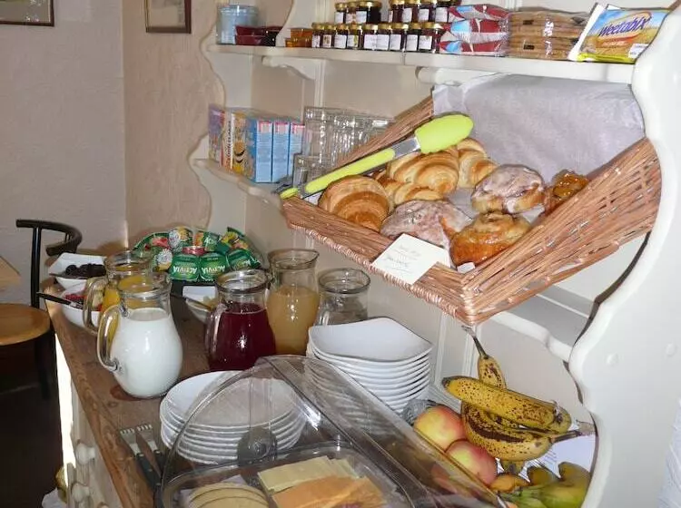 هتل Glenville House   Adults Only   Incl Free Off Site Health Club With Swimming Pool, Hot Tub, Sauna &