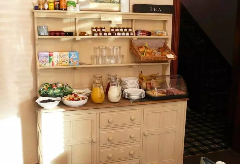 هتل Glenville House   Adults Only   Incl Free Off Site Health Club With Swimming Pool, Hot Tub, Sauna &