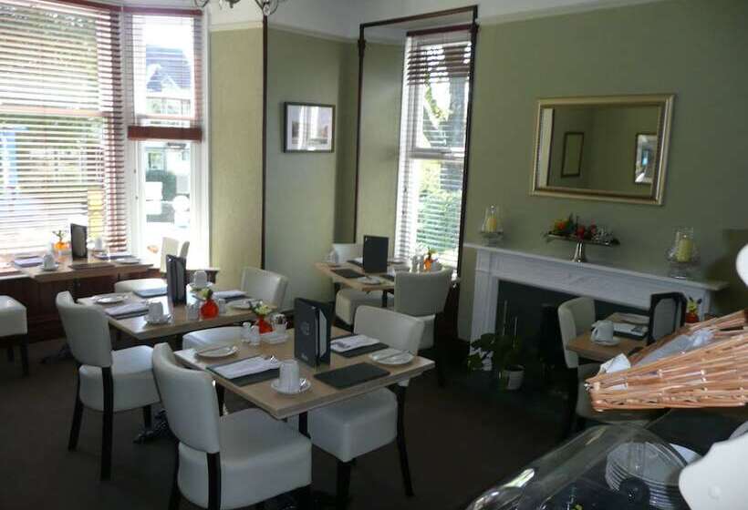 בית מלון כפרי Glenville House   Adults Only   Incl Free Off Site Health Club With Swimming Pool, Hot Tub, Sauna &