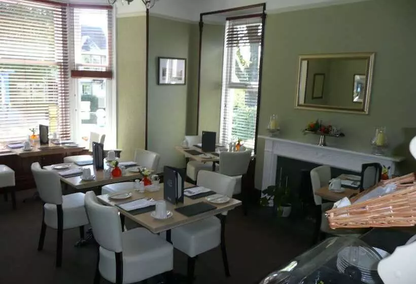 هتل Glenville House   Adults Only   Incl Free Off Site Health Club With Swimming Pool, Hot Tub, Sauna &