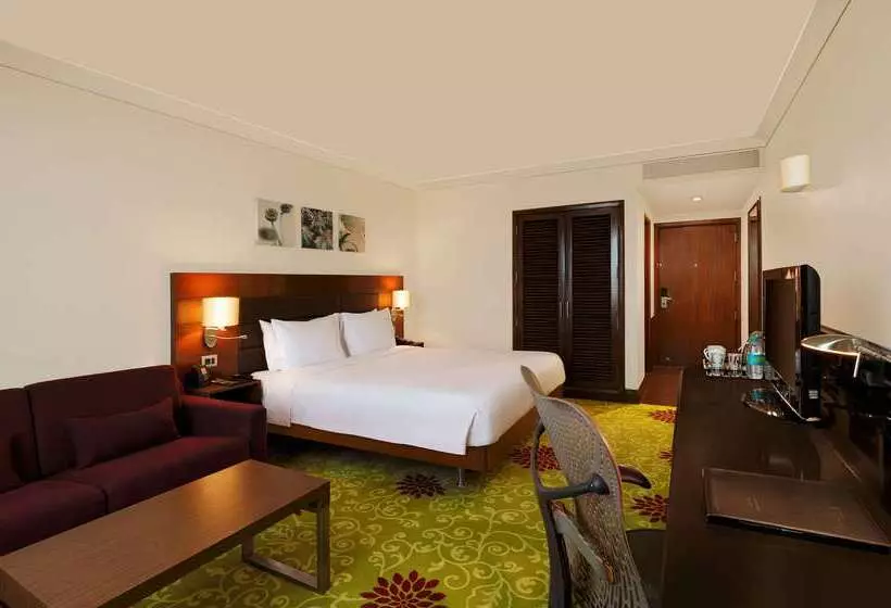 فندق Hilton Garden Inn New Delhi/saket