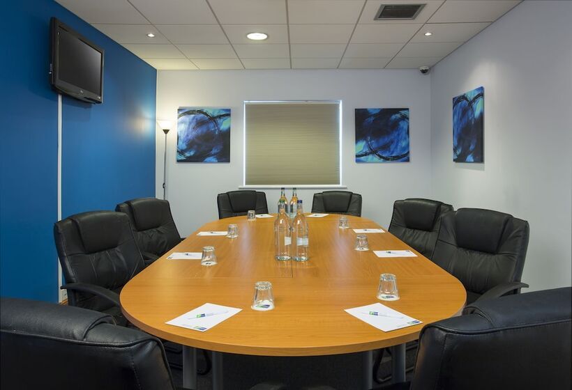 酒店 Holiday Inn Express Braintree, An Ihg