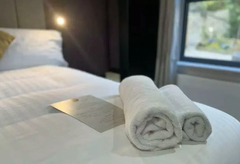 Lydiard Park Hotel & Conference Centre