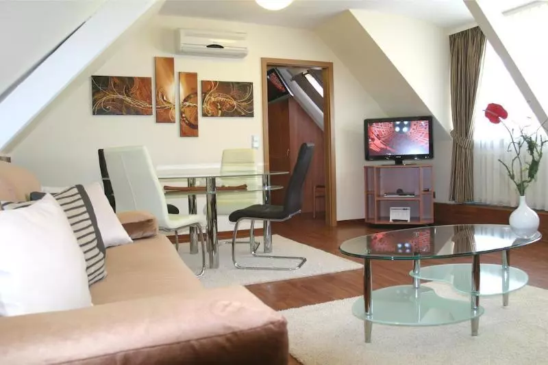 Hotel Merkur Superior