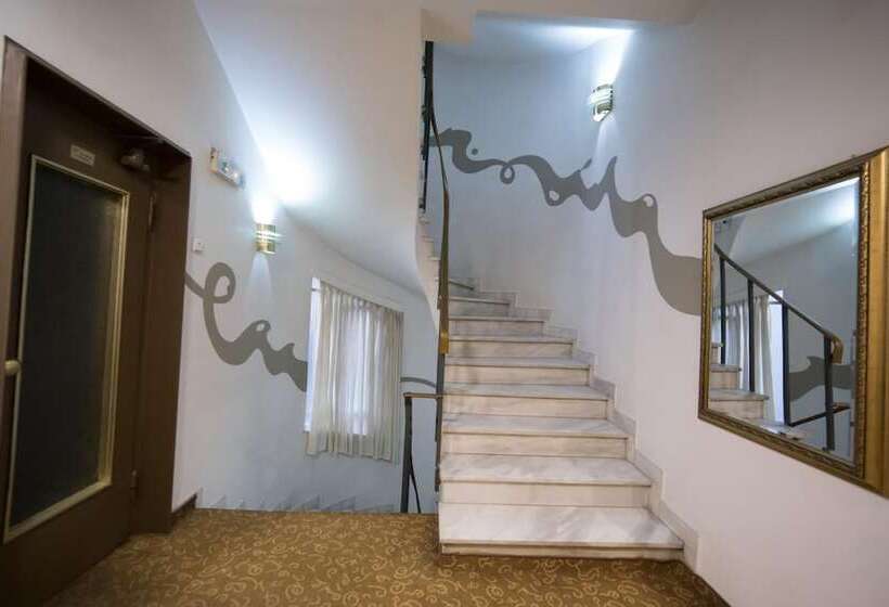 בית מלון כפרי Minoa Athens