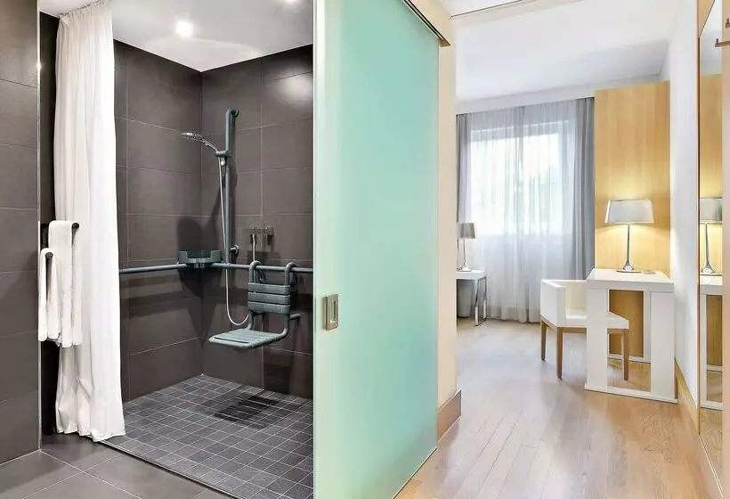 酒店 NH Ludwigsburg