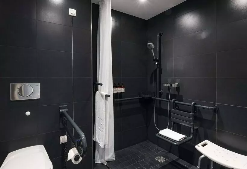 酒店 NH Ludwigsburg