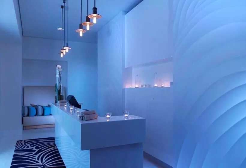 Radisson Blu Hotel, Abu Dhabi Yas Island