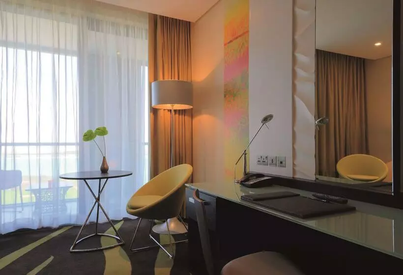 Radisson Blu Hotel, Abu Dhabi Yas Island