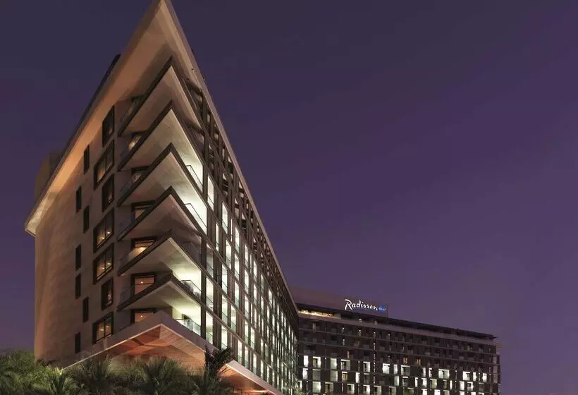 Radisson Blu Hotel, Abu Dhabi Yas Island