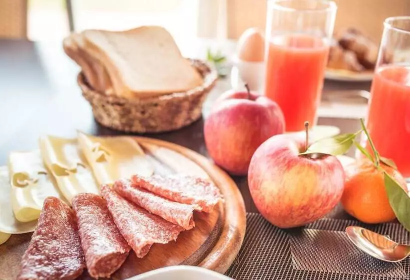 Сельский отель Il Milione Country