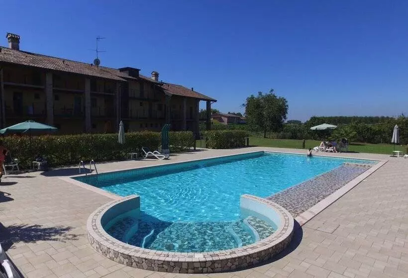 Сельский отель Il Milione Country