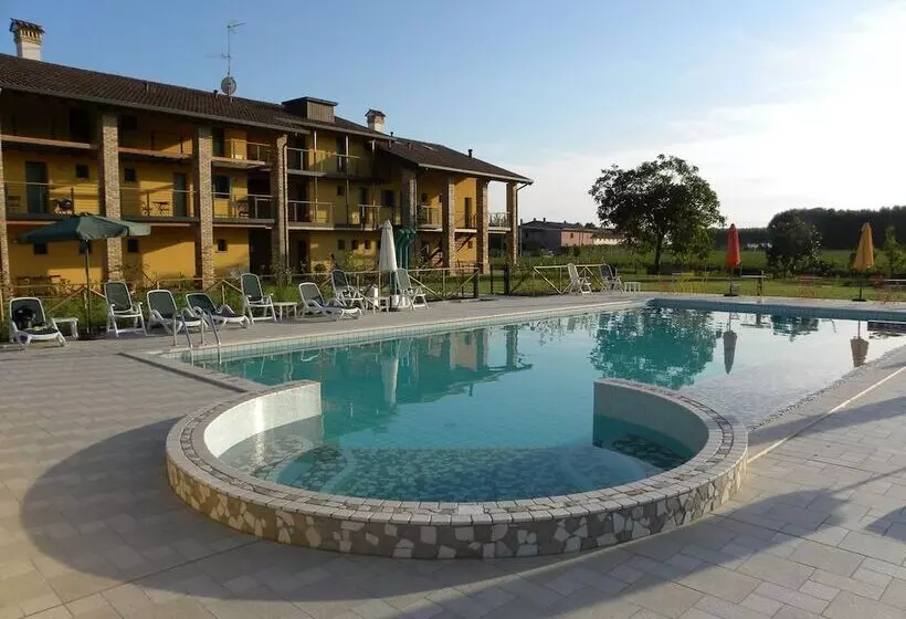 Сельский отель Il Milione Country