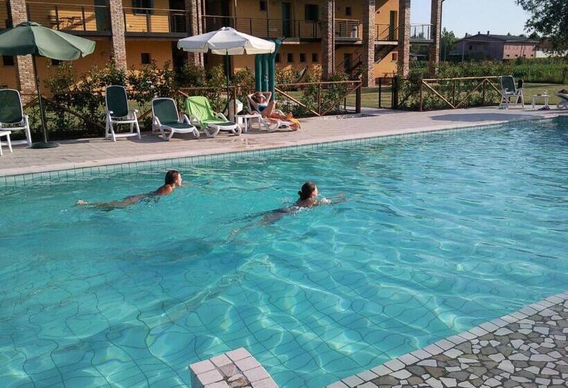 田舎風ホテル Il Milione Country