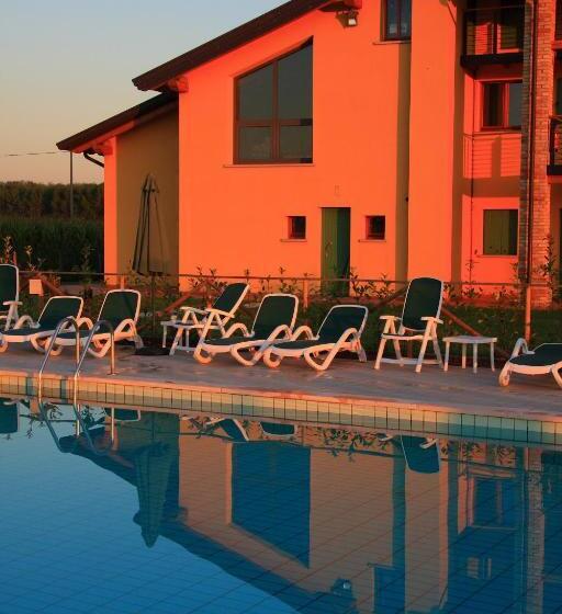 田舎風ホテル Il Milione Country