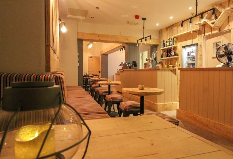 호텔 Scarborough Travel And Holiday Lodge