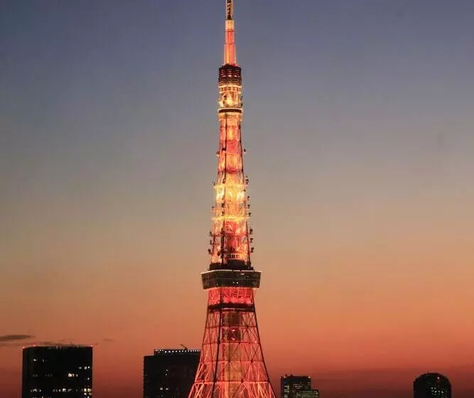 Отель Sotetsu Fresa Inn Shimbashi Karasumoriguchi