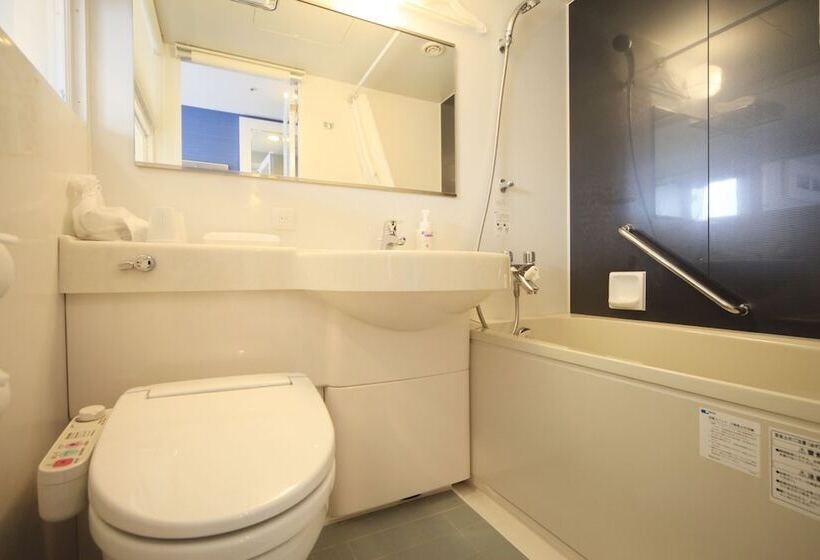 فندق Sotetsu Fresa Inn Shimbashi Karasumoriguchi