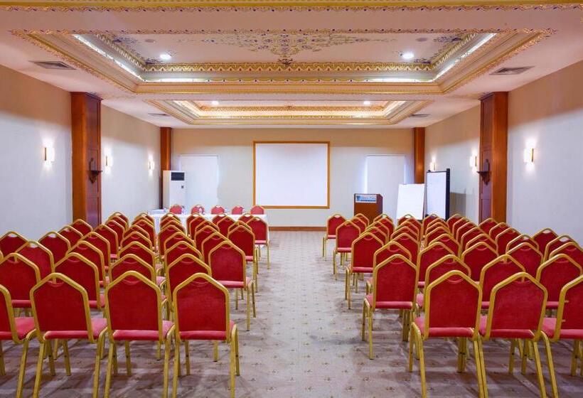 Отель The Green Park Kartepe