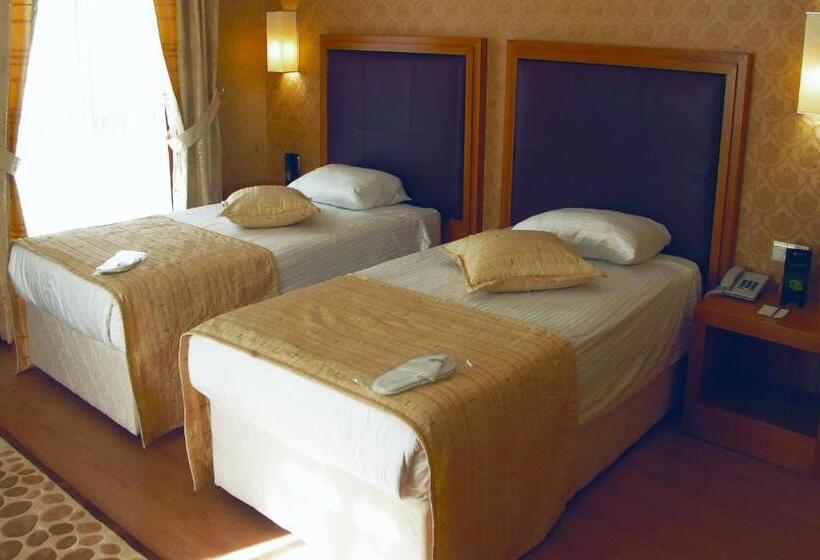 Отель The Green Park Kartepe