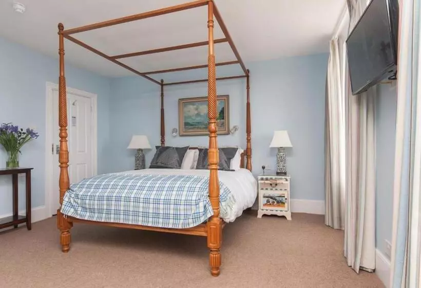 酒店 The Royal Harbour